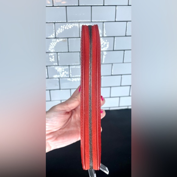 Authentic Bottega Veneta Intrecciato Zip Around Wallet Red - Picture 5 of 9